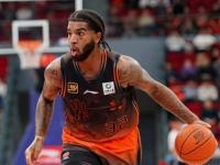 篮网绝杀时刻，复出首战轰40分点燃赛场，浓眉哥迎来胜利！