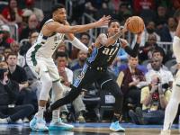 字母哥狂砍老鹰分，状态爆棚迎来新赛季高光！